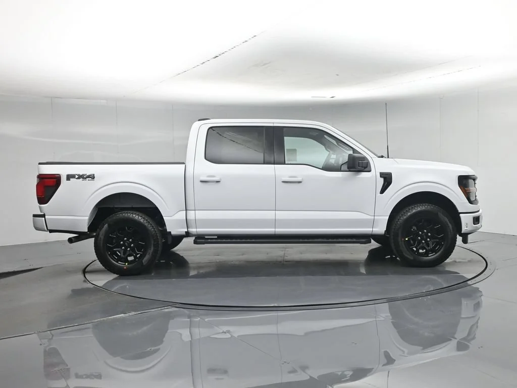 New 2026 White Ford XLT image 25