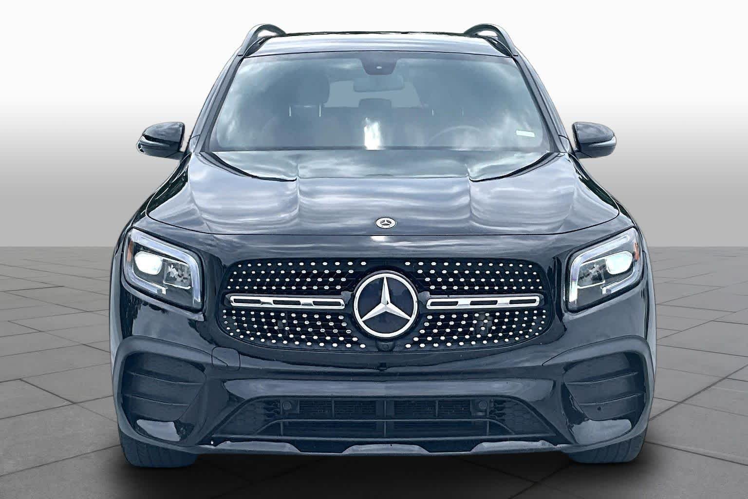 Used 2021 Night Black Mercedes-Benz GLB 250 image 4