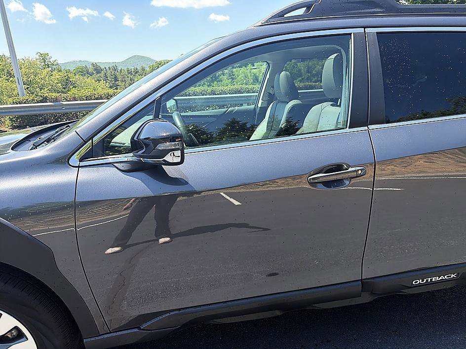 Used 2025 Magnetite Gray Metallic Subaru Limited image 9