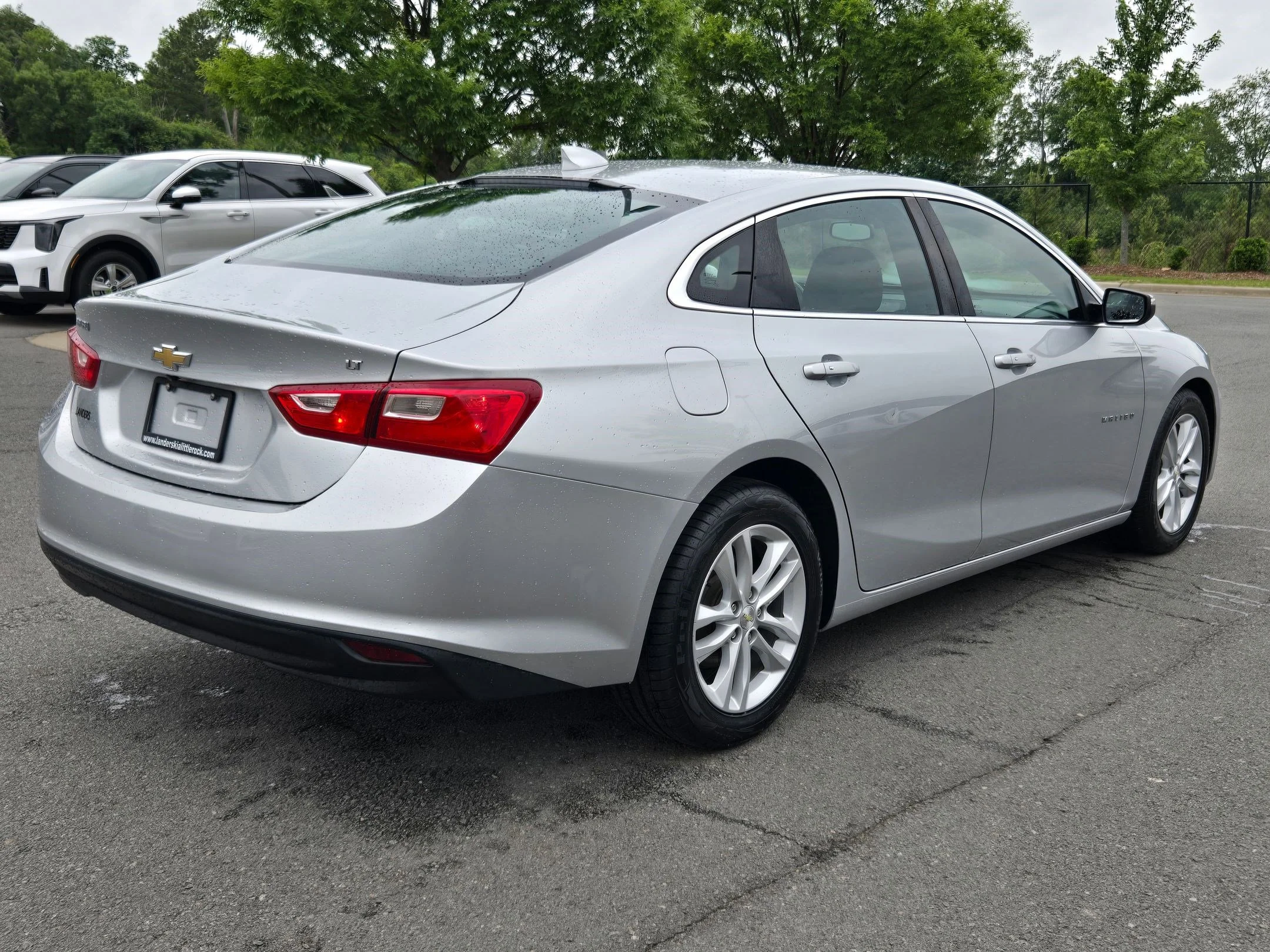 Used 2016 Silver Ice Metallic Chevrolet LT image 7