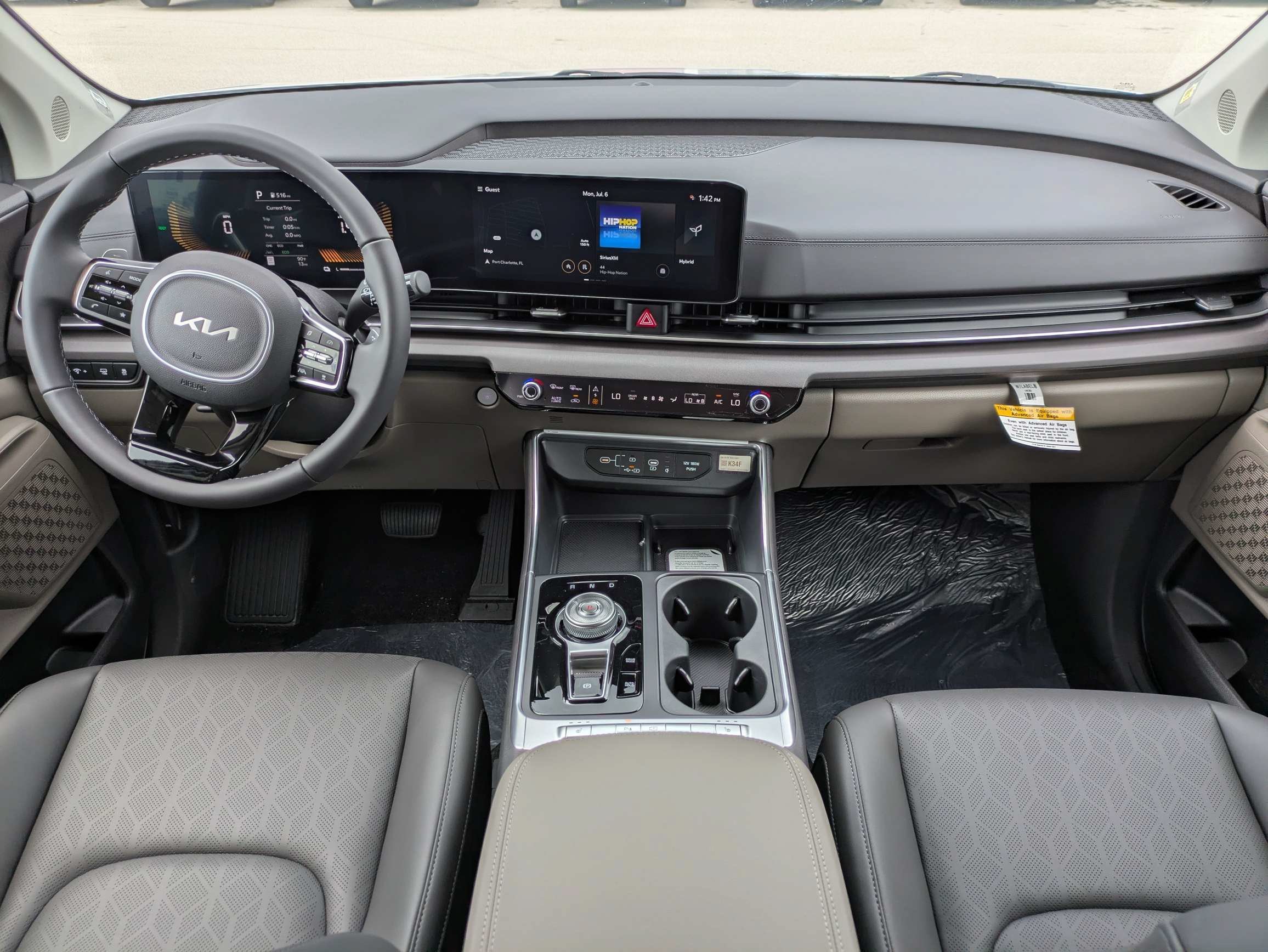 New 2026 Snow White Pearl Kia EX image 17