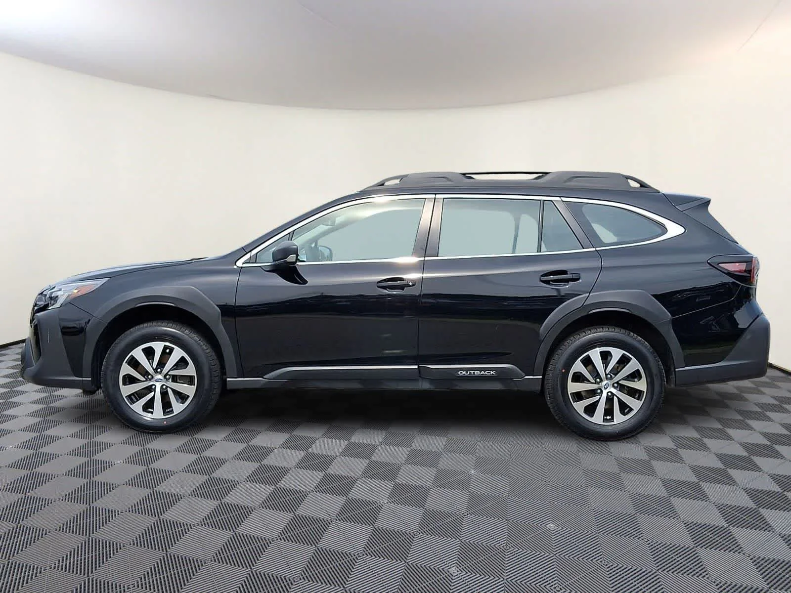 Used 2024 Crystal Black Silica Subaru  image 8