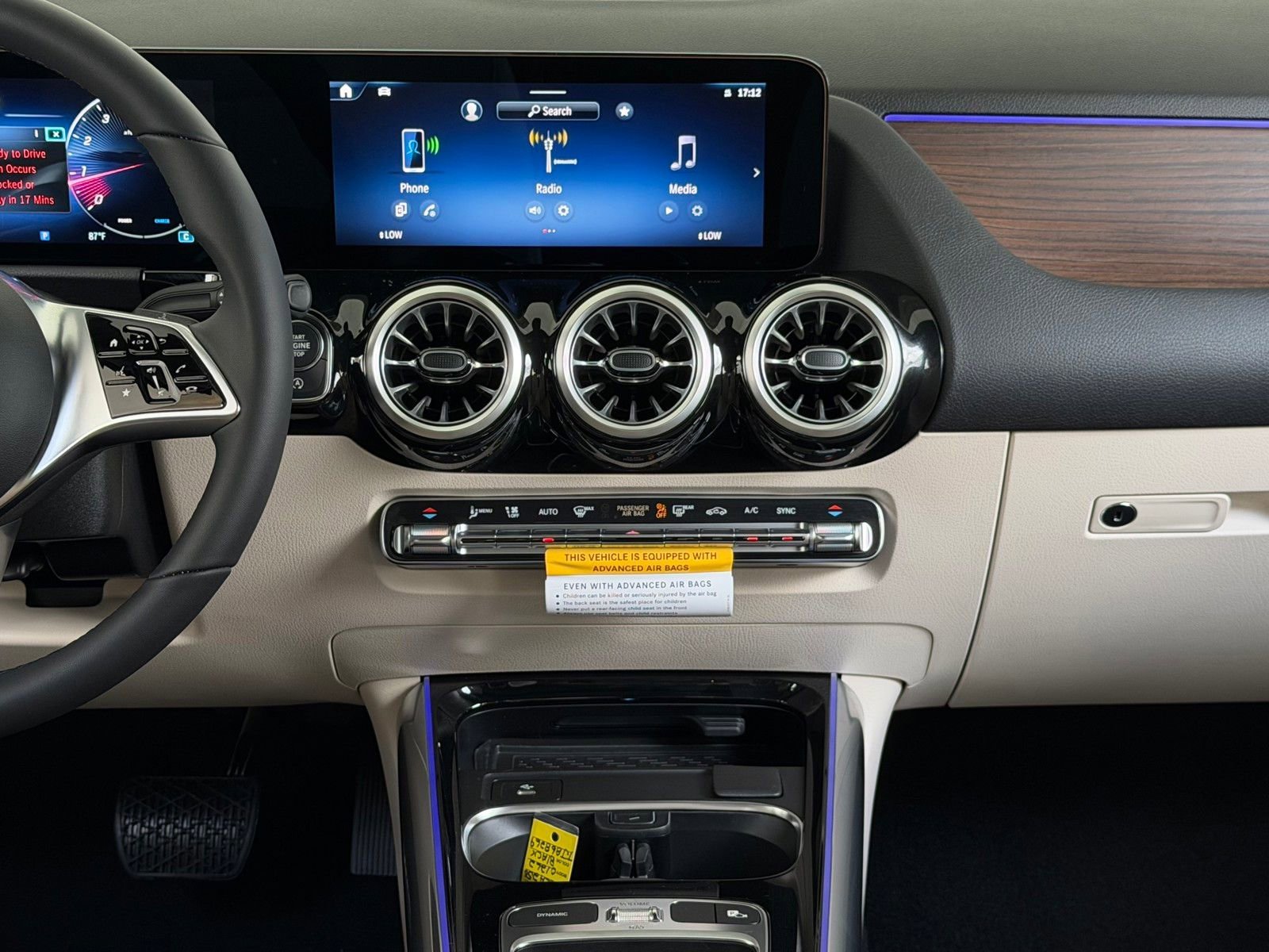 New 2026 Night Black Mercedes-Benz GLA 250 image 32