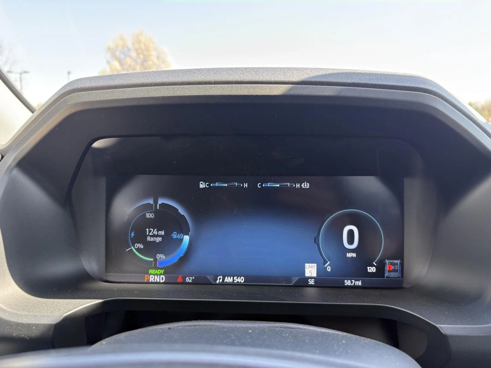 2025 Ford F-150 Lightning Flash - Photo 14