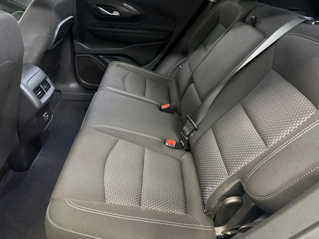 2023 GMC Terrain SLE - Photo 17