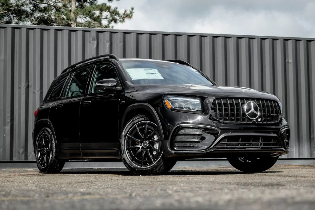 2026 Mercedes-Benz GLB GLB 35 AMG 4MATIC's photo