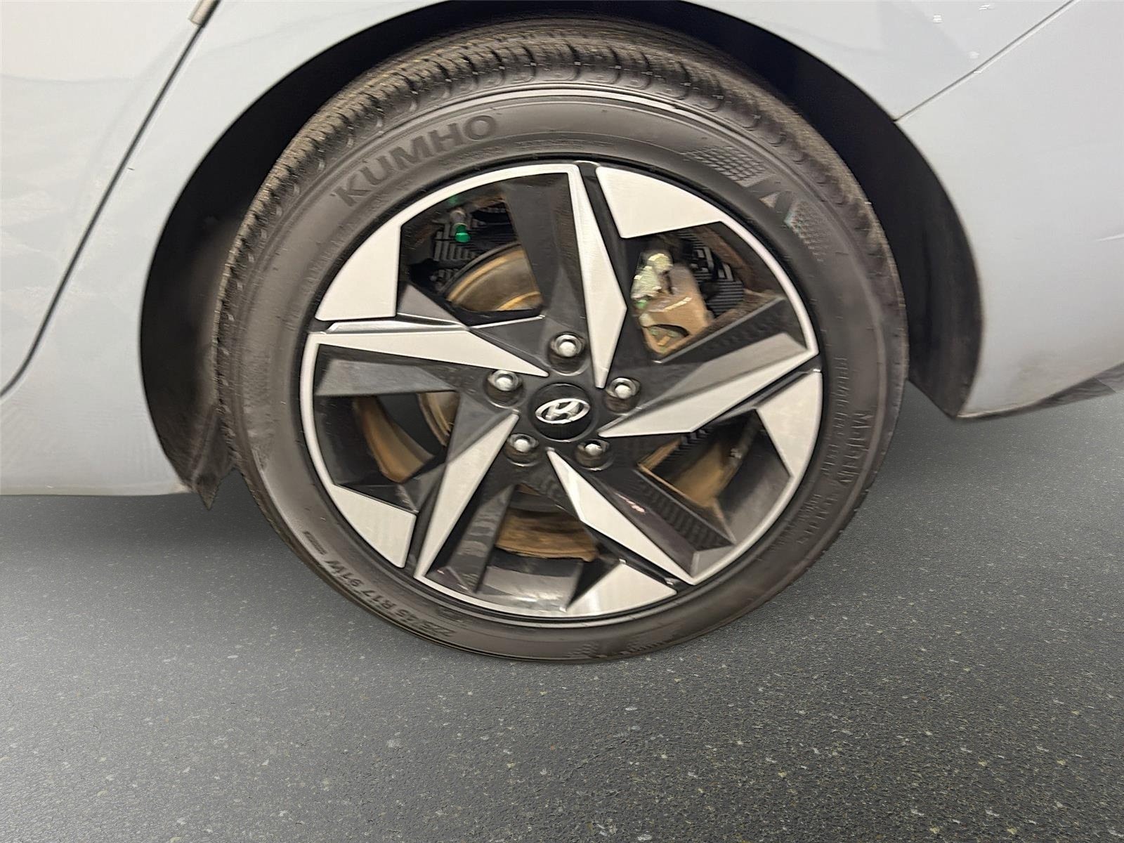 Used 2022 Electric Shadow Hyundai SEL image 28