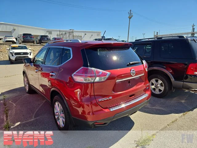 Used 2014 Red Nissan SV image 4