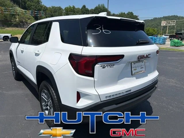 New 2026 Summit White GMC Elevation image 4