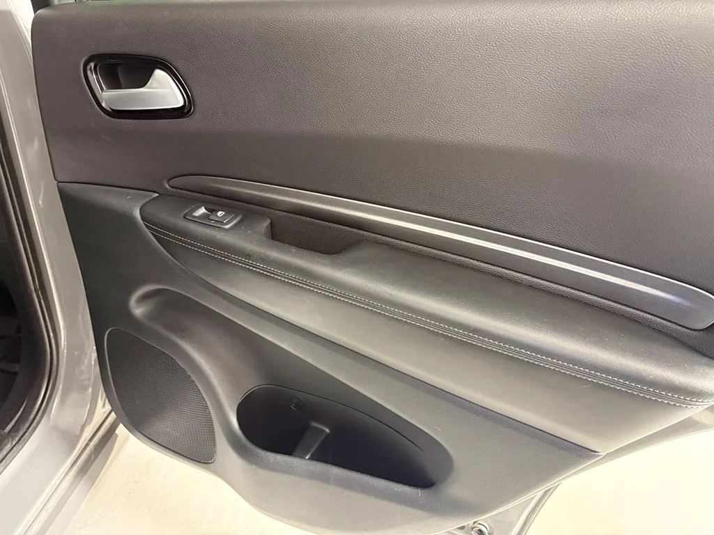 Used 2022 Gray Dodge SXT image 34