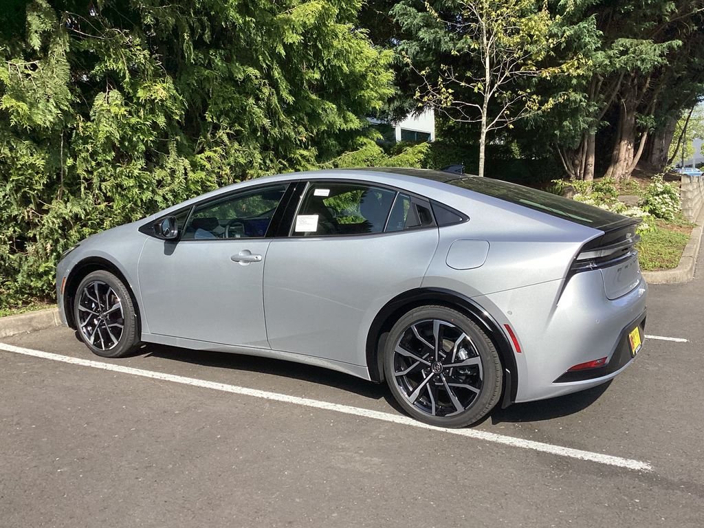 New 2026 Cutting Edge Toyota XSE Premium image 11