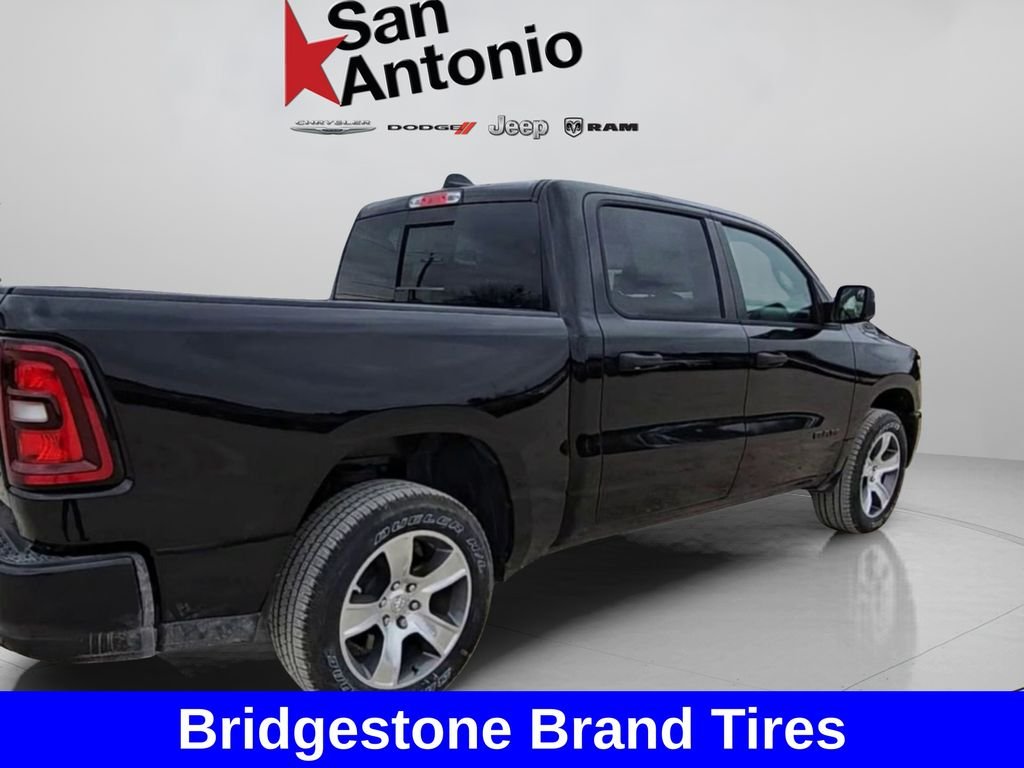 New 2026 Diamond Black Crystal Pearlcoat RAM Express image 16