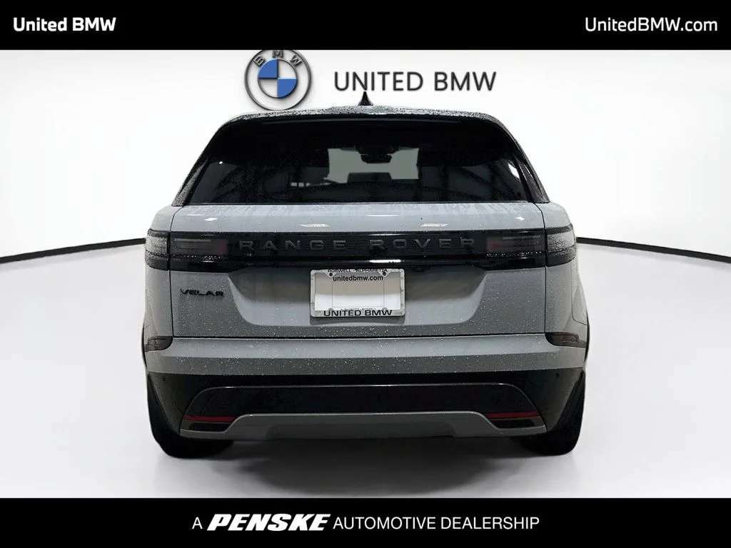 Used 2024  Land Rover Dynamic SE image 6