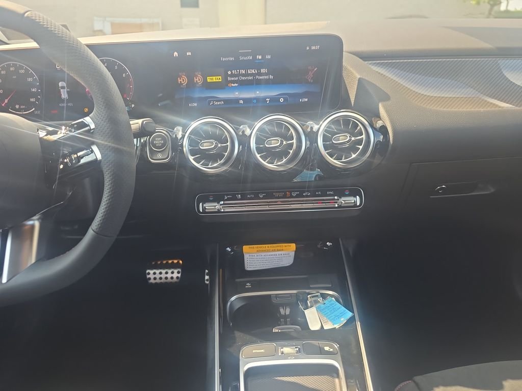 New 2026 Polar White Mercedes-Benz GLA 250 image 17