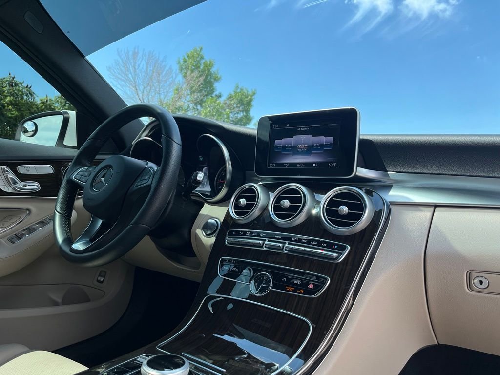 Used 2018 White Mercedes-Benz C 300 image 29