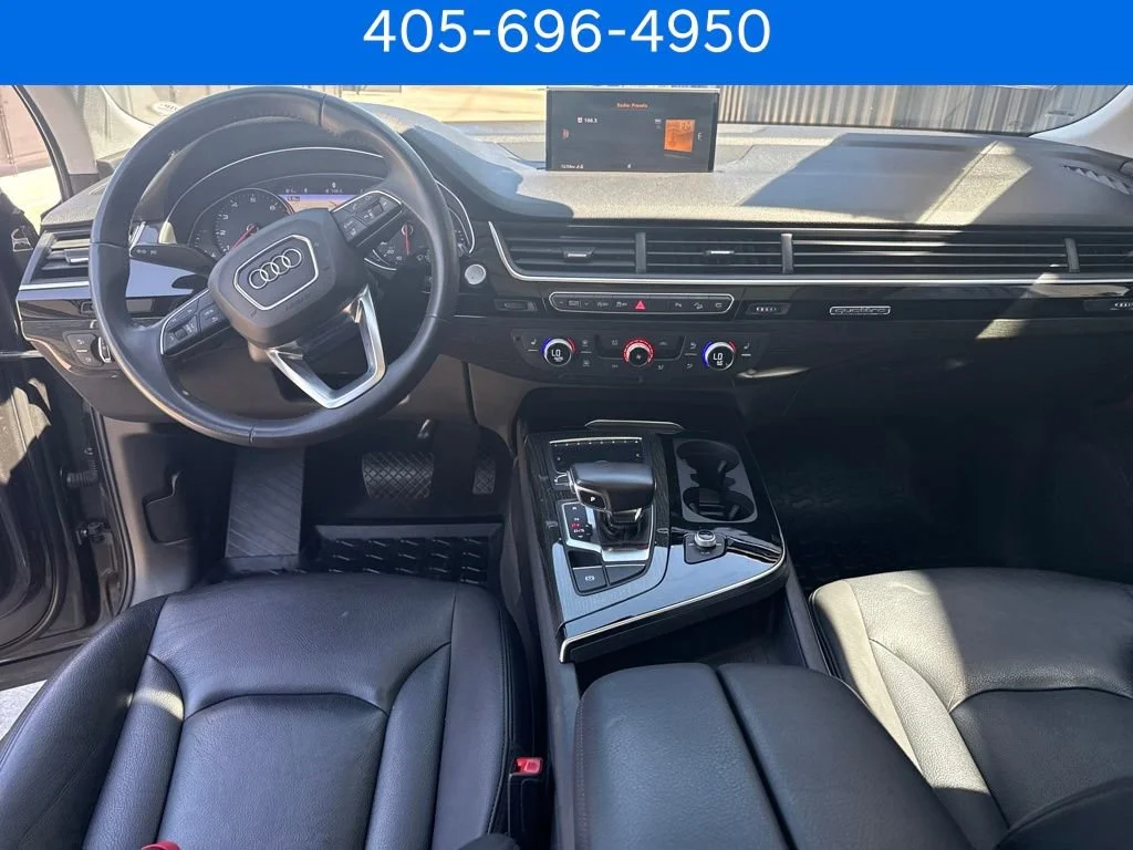 Pre-Owned 2019 Audi Q7 SE Premium