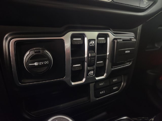 2020 Jeep Wrangler Unlimited Sahara - Photo 26