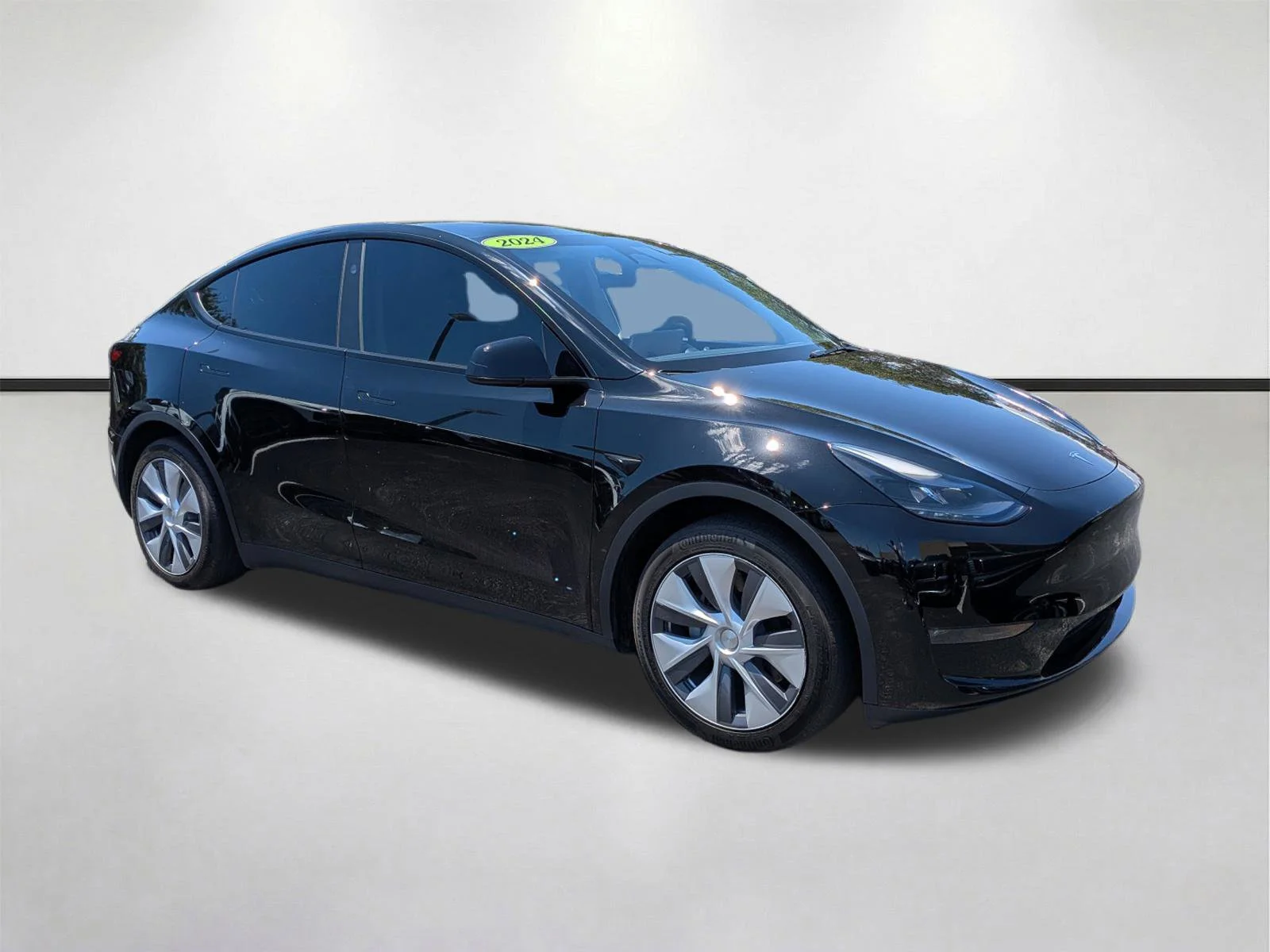 2024 Tesla Model Y Long Range Dual Motor All-Wheel Drive's photo