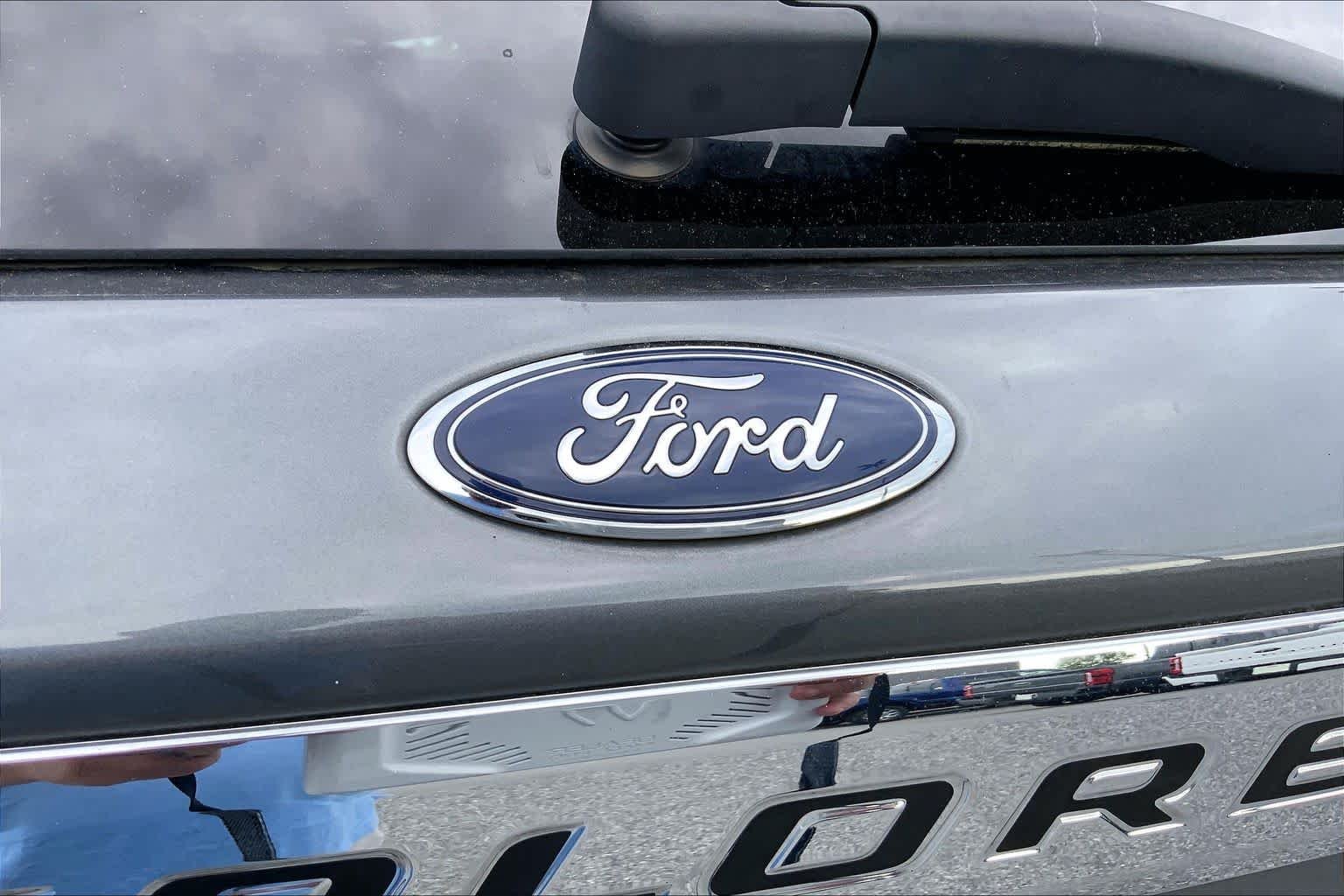 Used 2021 Carbonized Gray Metallic Ford XLT image 30