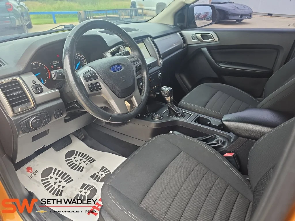 Used 2019 Orange Ford XLT image 15
