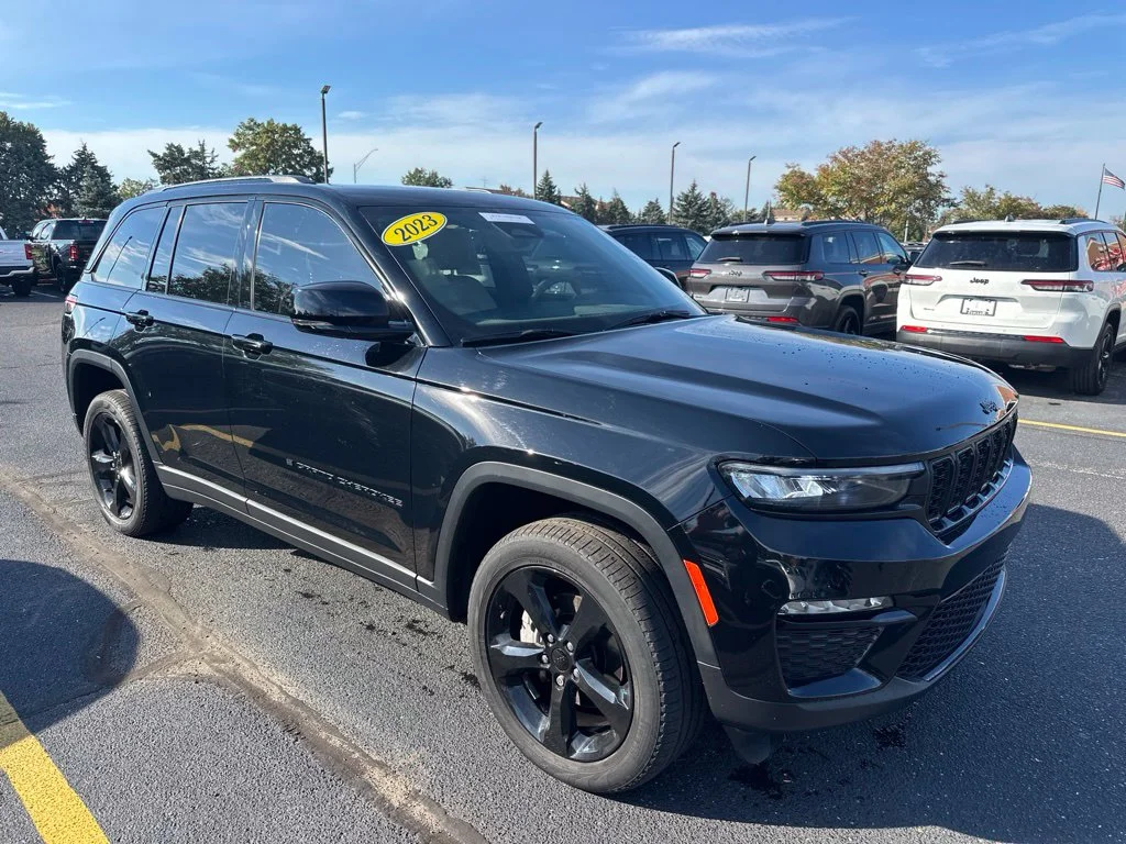 Used 2023 Black Jeep Limited image 1