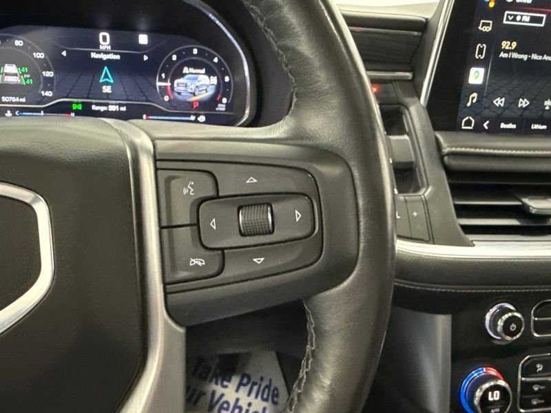 Used 2022 White GMC SLT image 32
