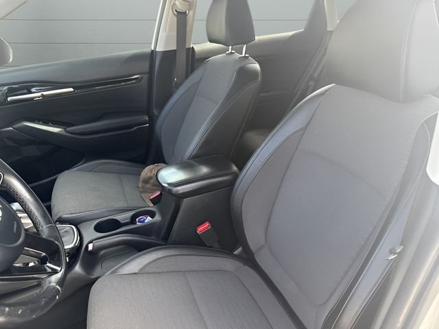 Used 2022 White Kia S image 19