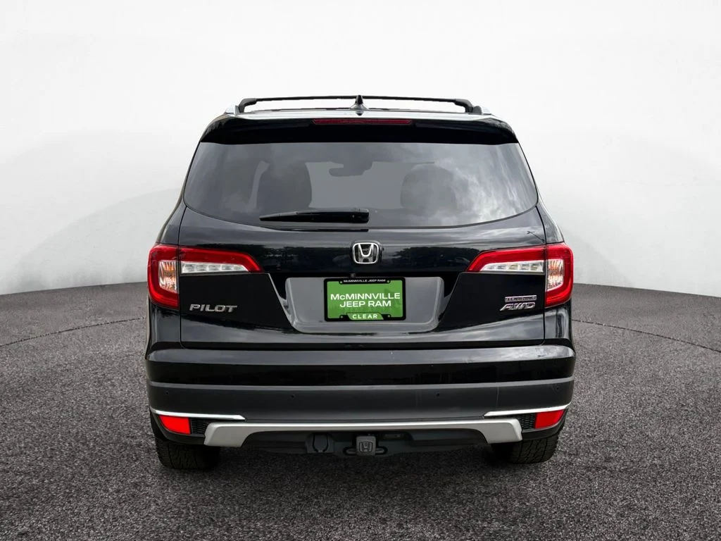 Used 2019  Honda Touring image 4