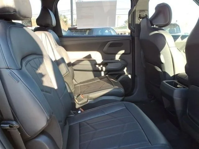 New 2027 Brown Kia X-Line EX image 11