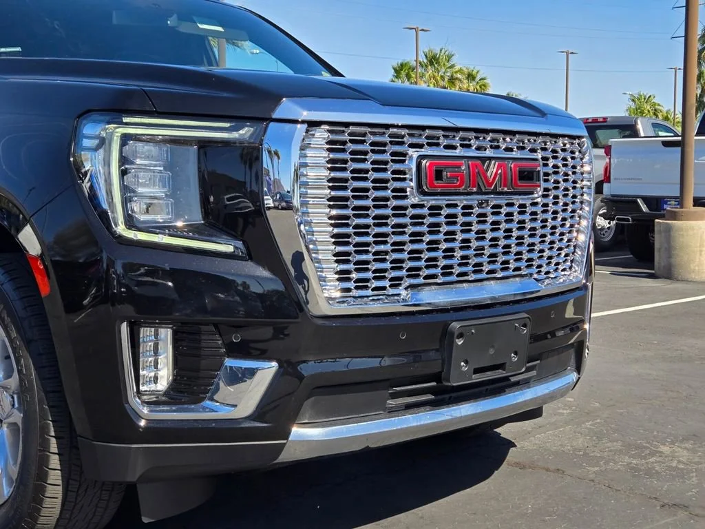 Used 2023 Onyx Black GMC SLT image 8