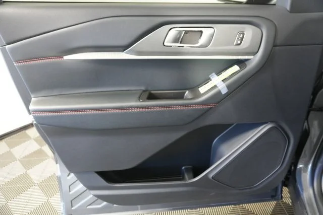 New 2027 Carbonized Gray Metallic Ford ST-Line image 27