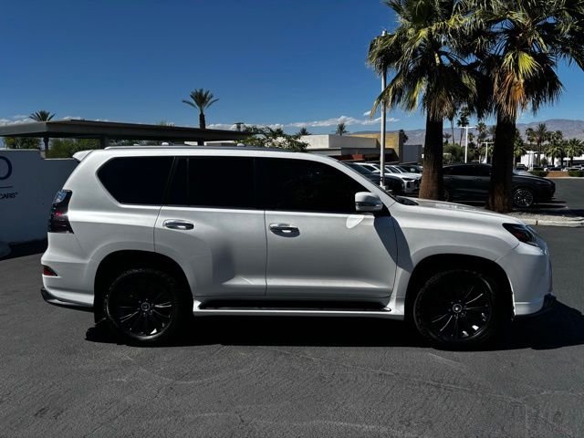 Used 2023 White Pearl Lexus 460 image 4