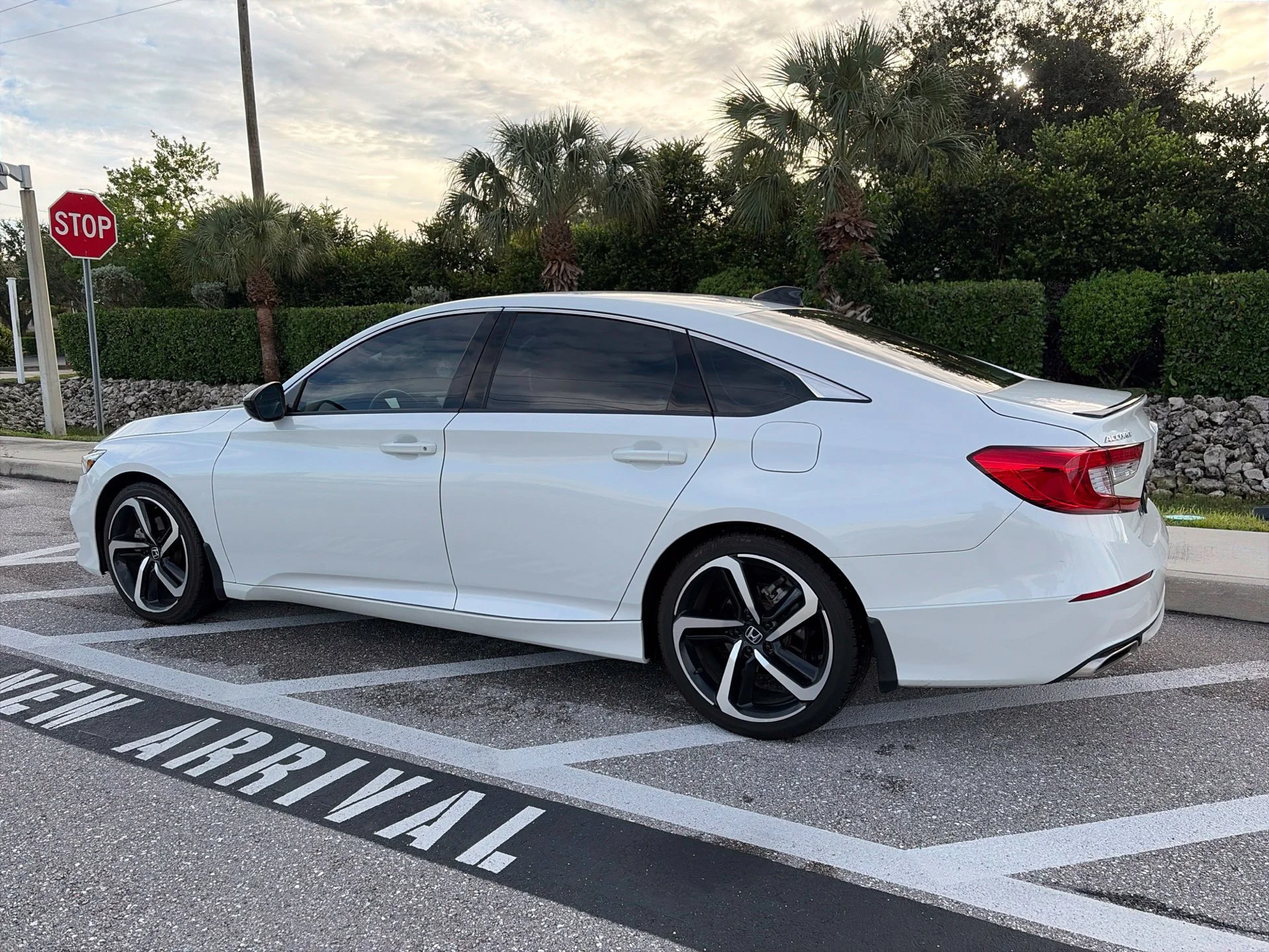 Certified Used 2022 Platinum White Pearl Honda Sport 2.0T image 10