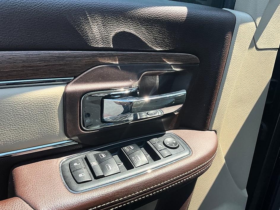 Used 2018 Gray Ram Laramie image 12