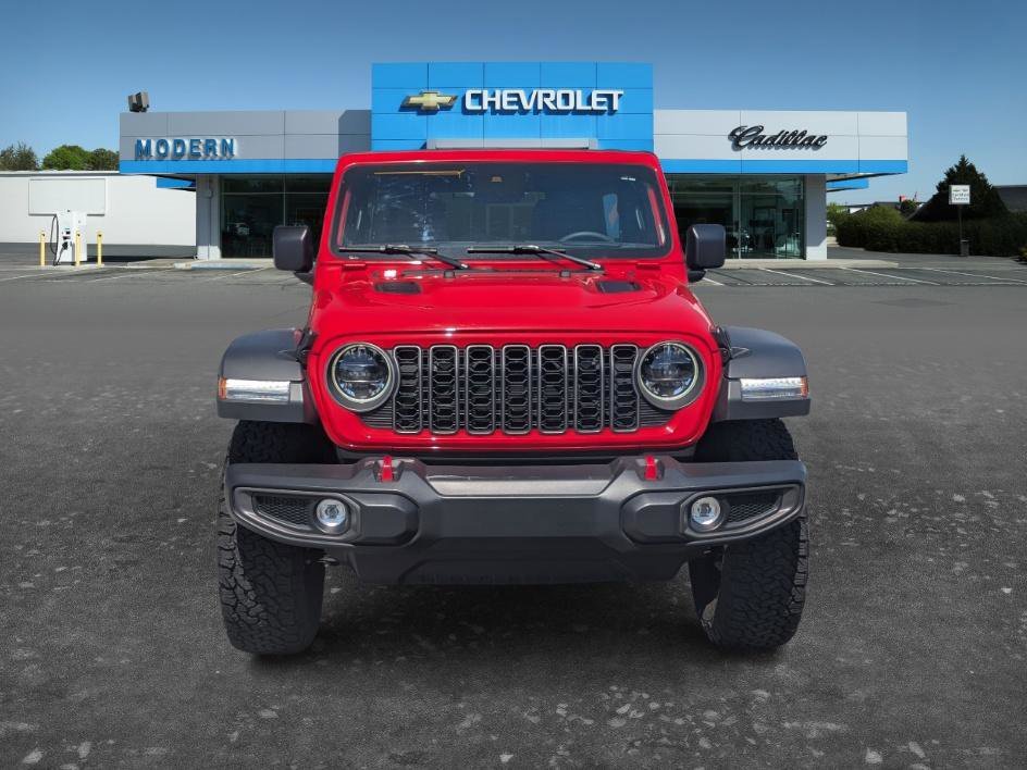 Used 2025 Firecracker Red Clearcoat Jeep Rubicon image 8