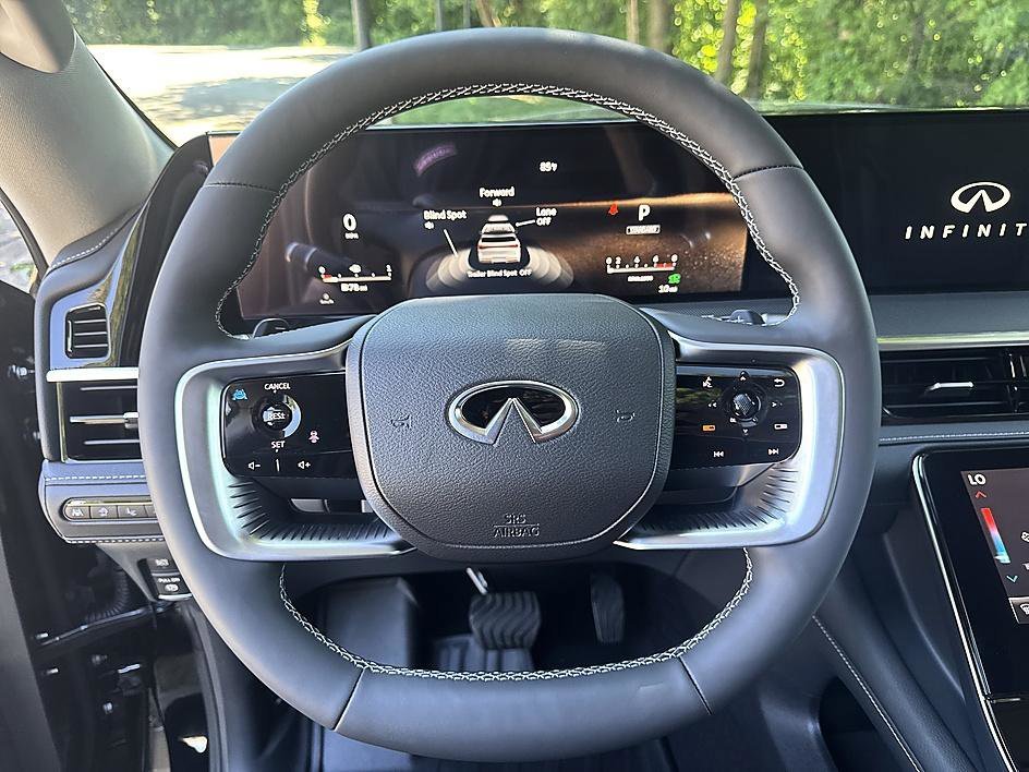 New 2026 Black Obsidian INFINITI LUXE image 13