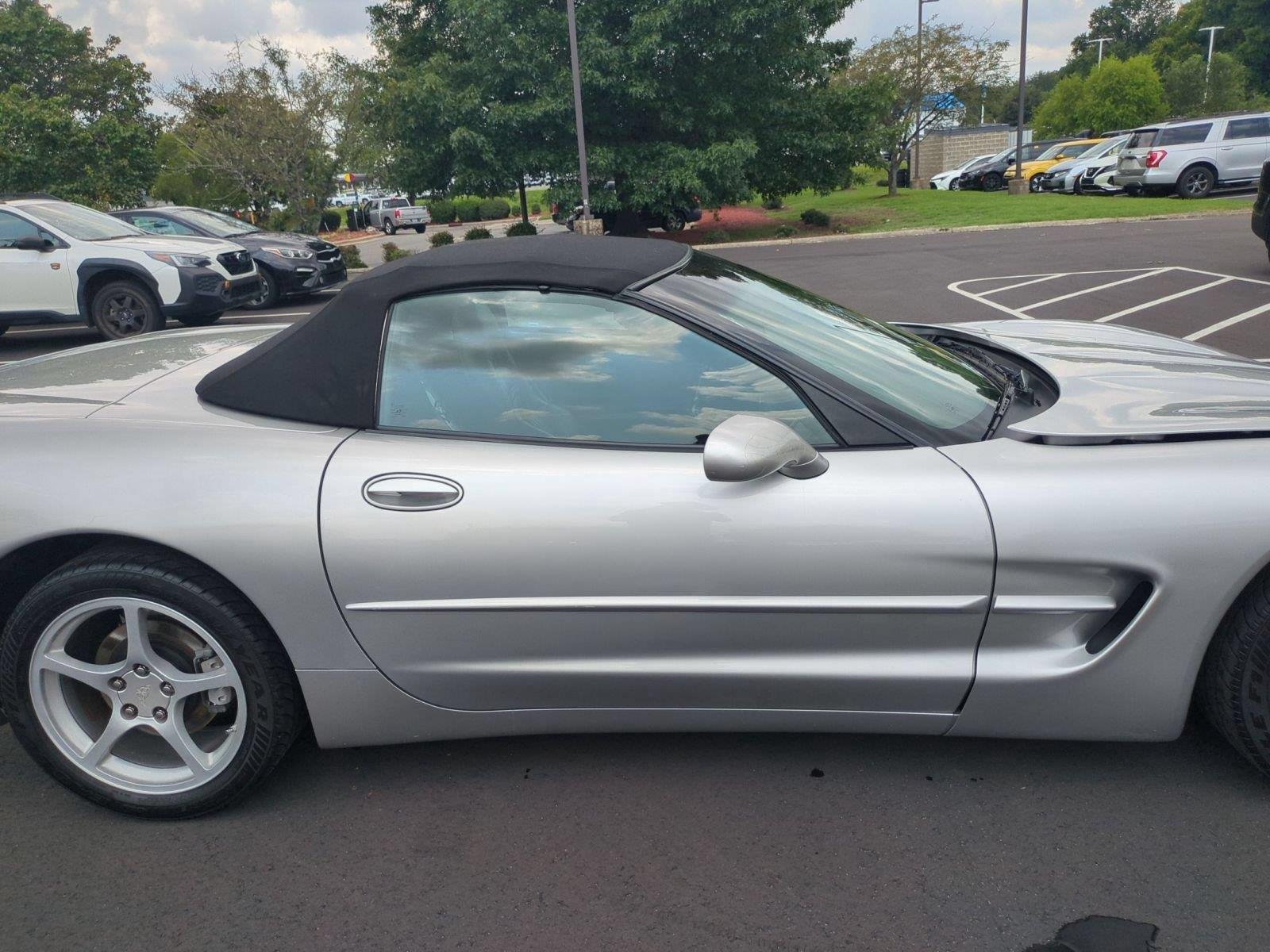 Used 2004 Machine Silver Metallic Chevrolet  image 27
