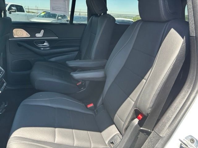 Used 2024  Mercedes-Benz GLS 450 image 16
