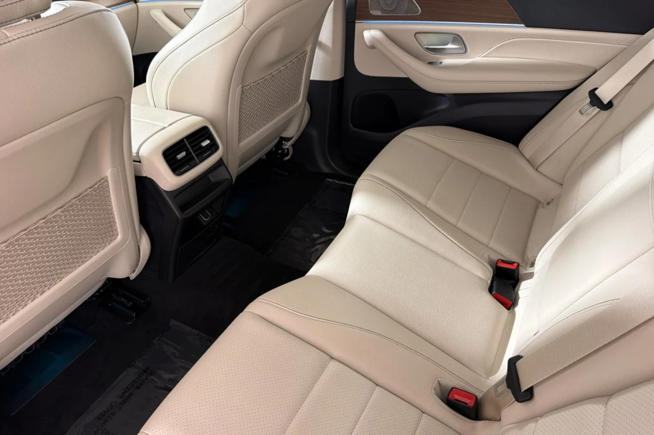 Used 2022 Polar White Mercedes-Benz GLE 350 image 11