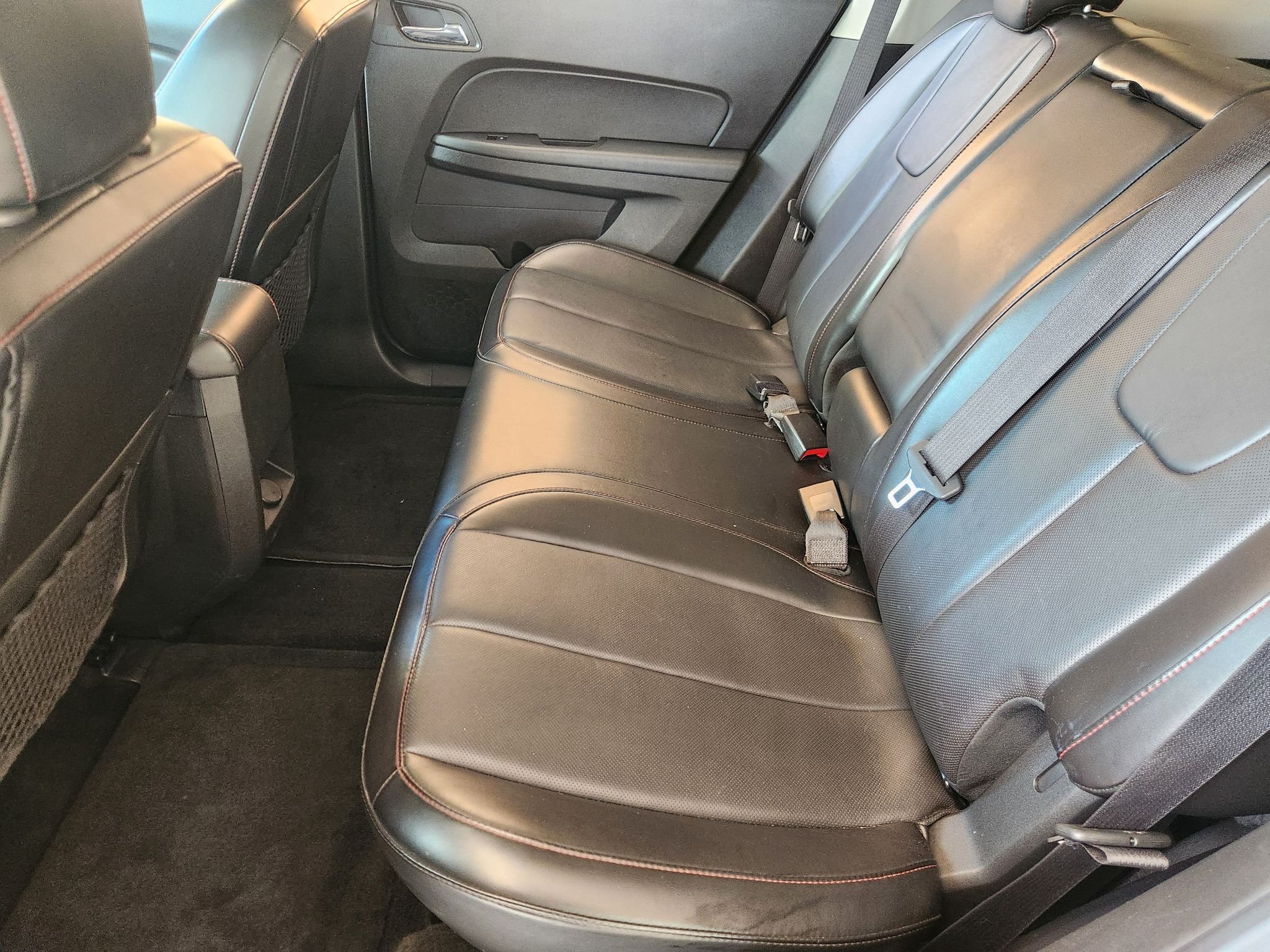 Used 2014 Iridium Metallic GMC SLT image 29