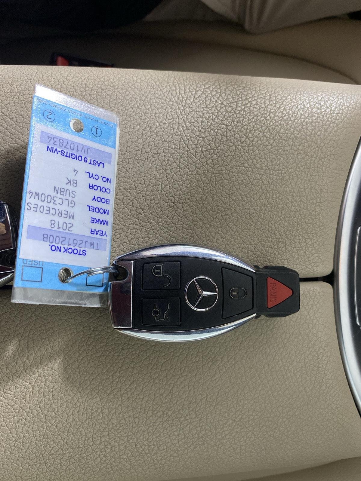 Used 2018 Obsidian Black Metallic Mercedes-Benz GLC 300 image 29