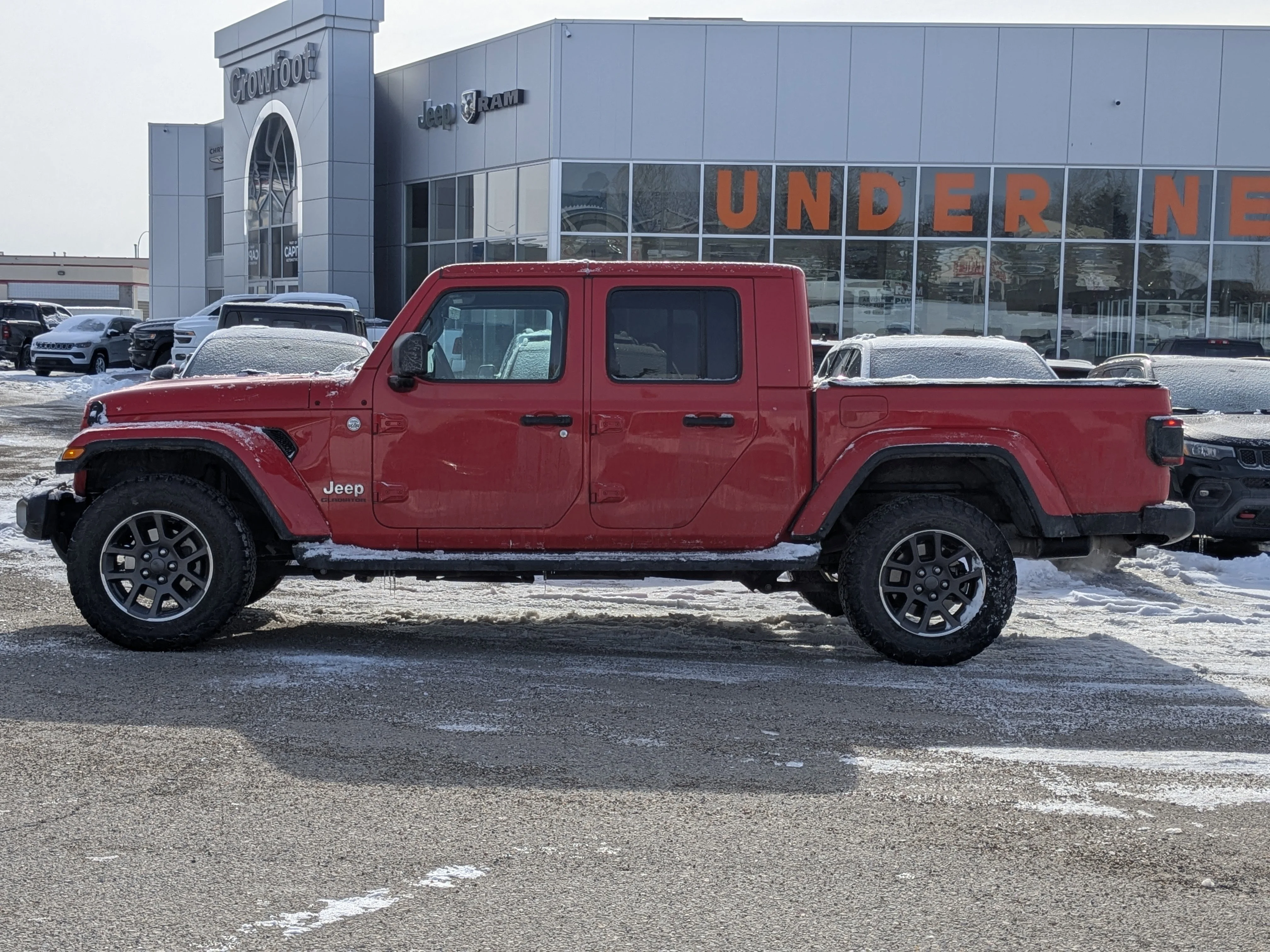 Used 2020 Red Jeep Overland - LED Grp - Safety Tec Grp - Advanced Safety - Trailer Tow Grp - Cold Weather. image 5