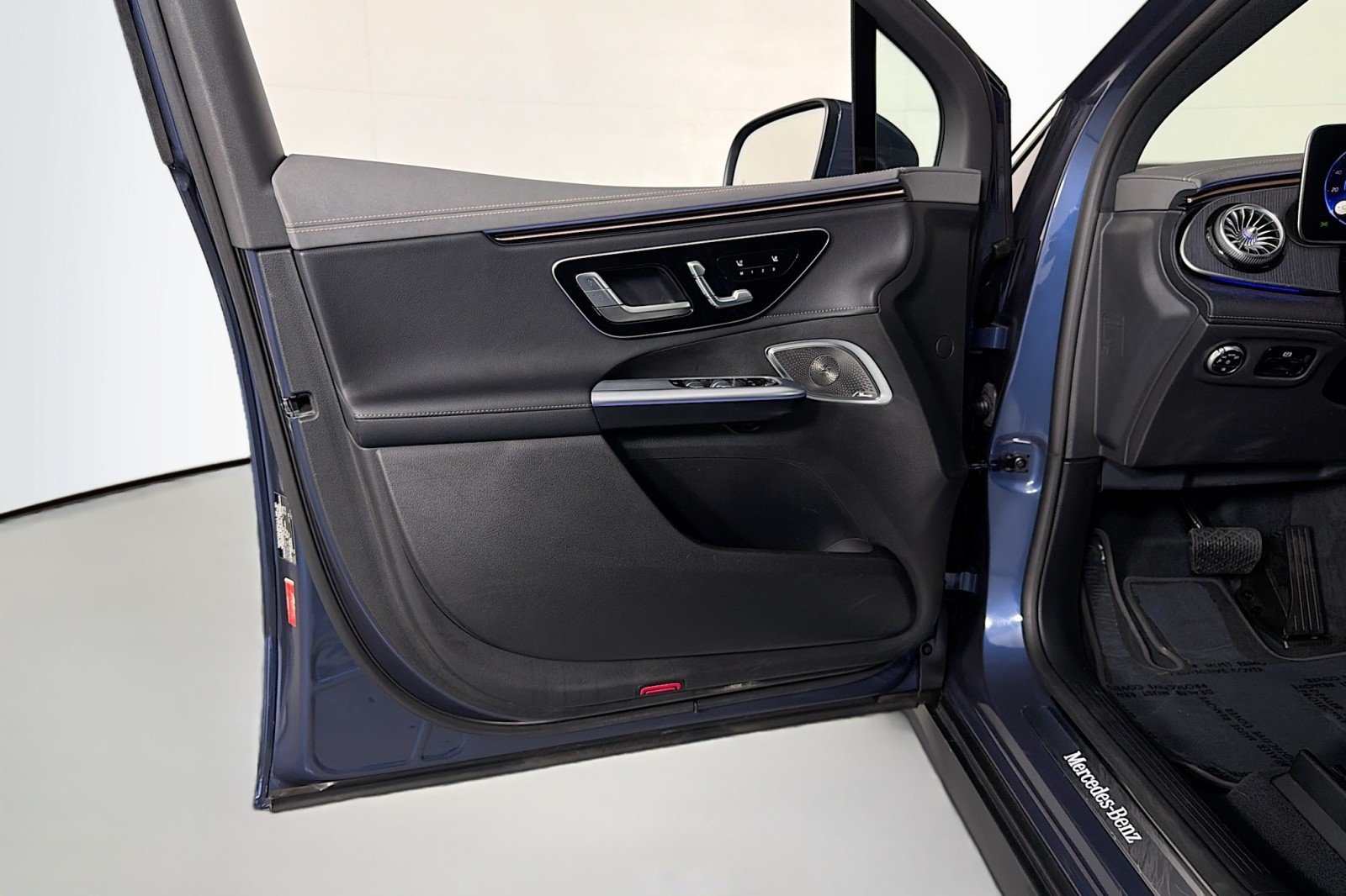 Certified Used 2023 Twilight Blue Metallic Mercedes-Benz EQE 350 image 20