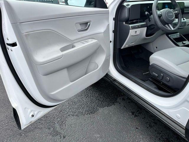 2026 Hyundai Kona SEL Premium - Photo 14