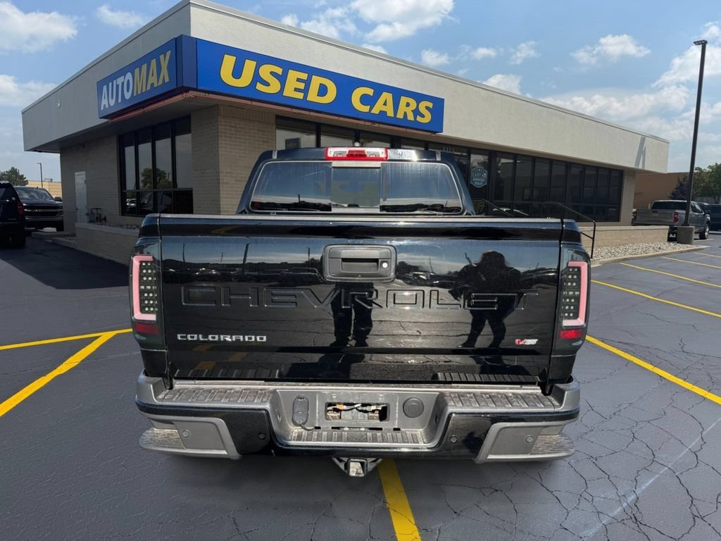 Used 2022 Black Chevrolet Z71 image 6