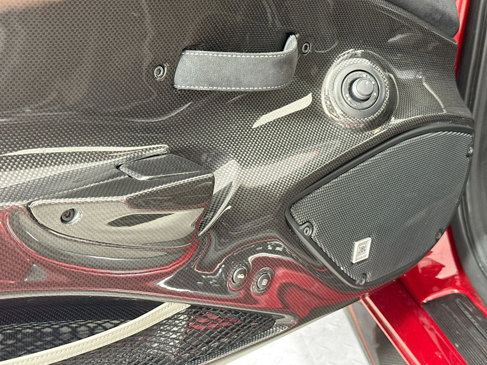 Certified Used 2020 Rosso Fuoco Ferrari Base image 16