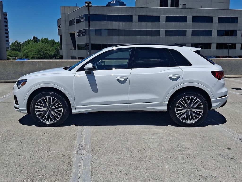 Used 2024 Glacier White Audi Premium image 2
