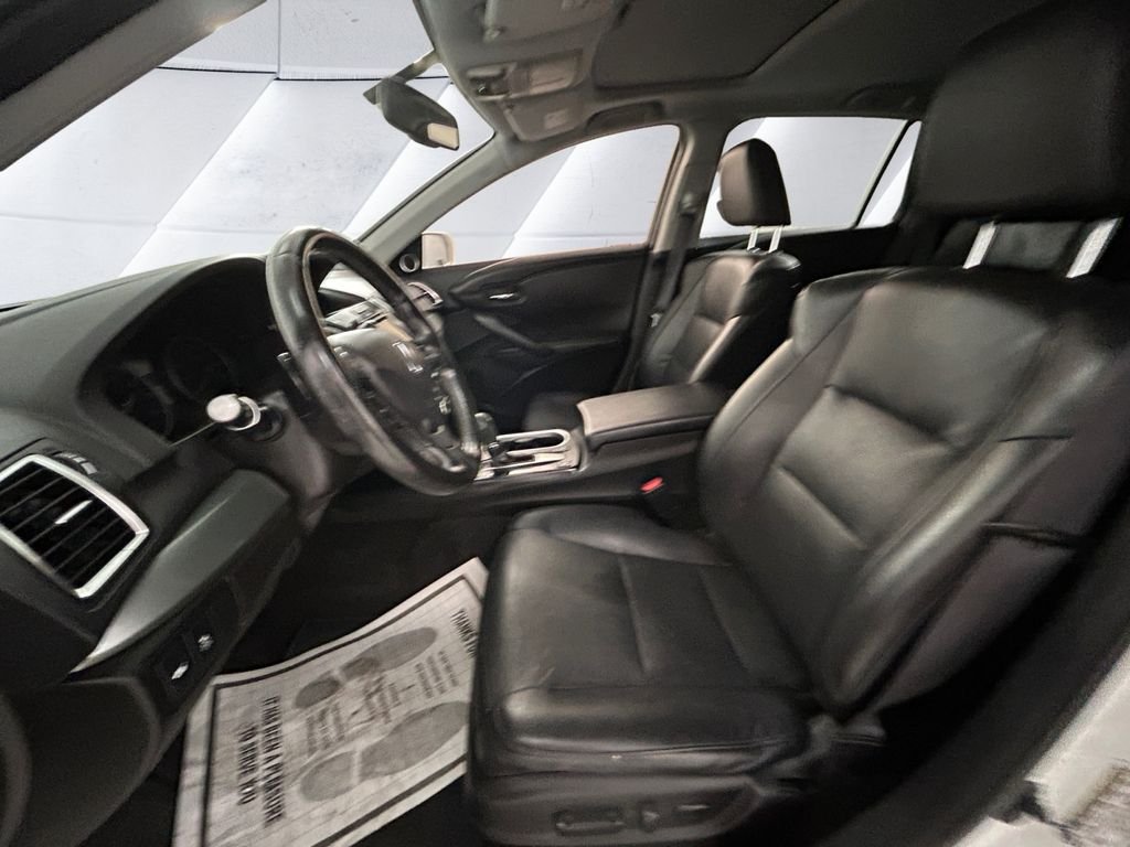 Used 2018 White Acura Technology & AcuraWatch Plus Packages image 7