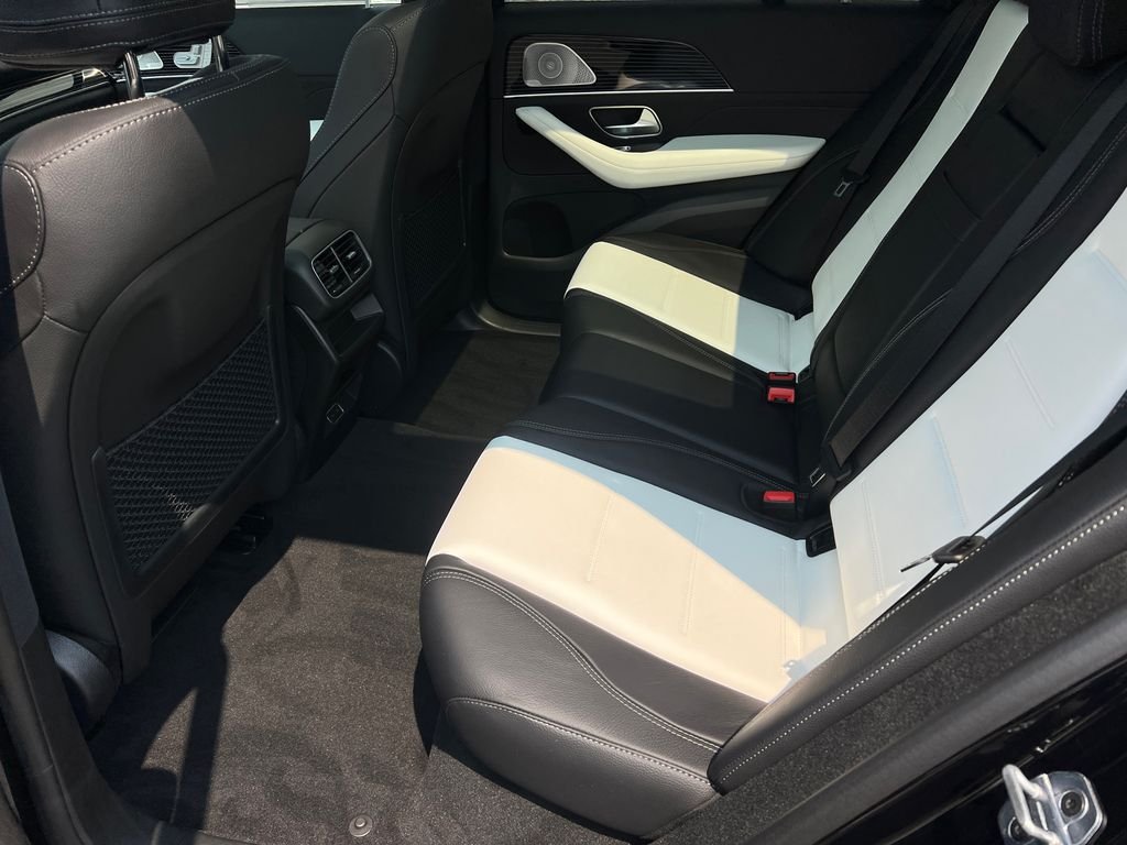 New 2026 Black Mercedes-Benz GLE 450 image 25