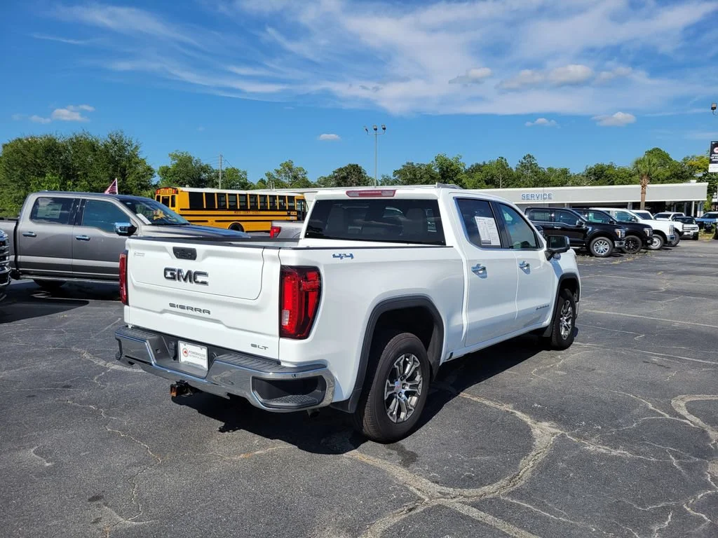 Used 2024 Summit White GMC SLT image 5
